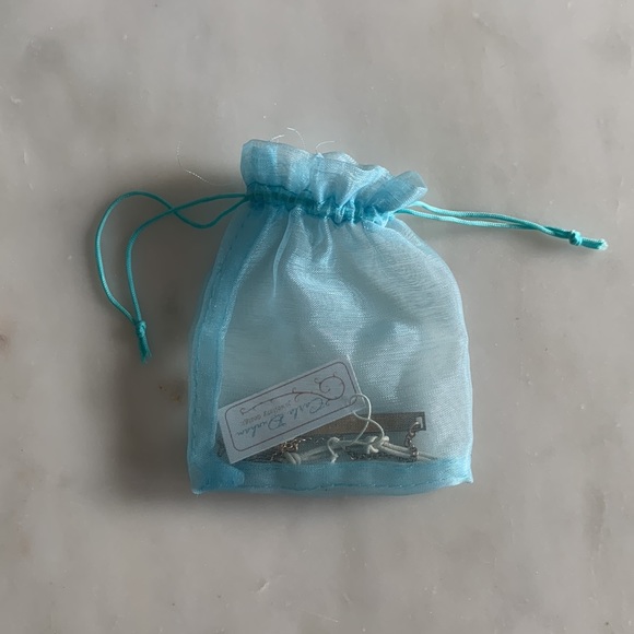 2/$50 💎🆕🧜‍♀️ Vintage brass bracelet, mermaid charm, pearl shell, leather rope - Picture 6 of 6